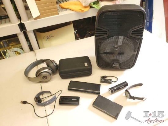 Polaroid Speaker, Nintendo3DS, Beats Headphones, FitBit, and More