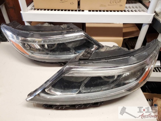 (2) Hyundai Headlights