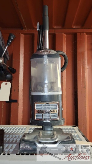 Shark Pro Navigator Lift-Away Vacuum