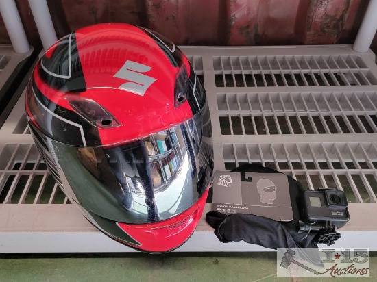 Suzuki XL Motorcylce Helmet, Freecom 4, GoPro 7 and Baclava