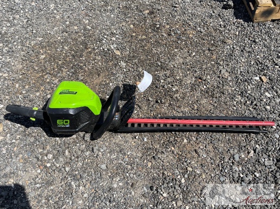 Green Works Cordless Pro Hedge Trimmer