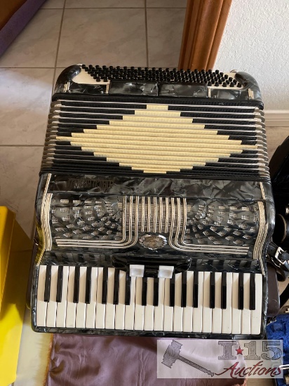 Enrico Roselli Accordion in Case