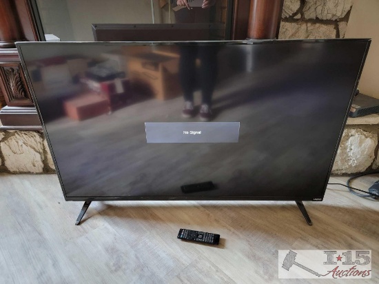 50" Vizio TV with Remote