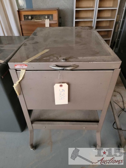 Wen Mac Filing Cabinet and Power Strip