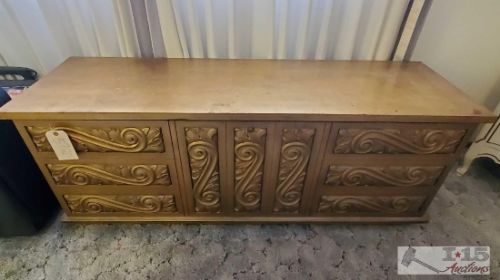 Lane Sweetheart Chest with Key