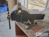 Pittsburgh Swivel Vise with Pipe Jaws