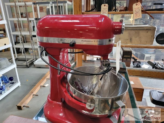 Kitchen Aid Professional 5 Plus Mixer with Attachments