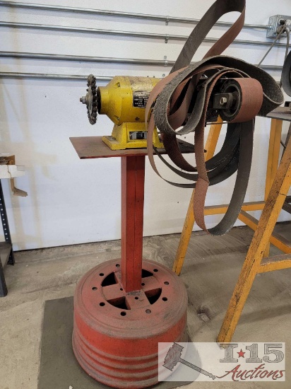 Central Machinery 6" Bench Grinder with Belts