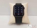 Apple Watch SE 44mm with M/L Band