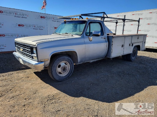 **This Vehicle has Been Moved to a Future Auction** 1989 Chevrolet R3500