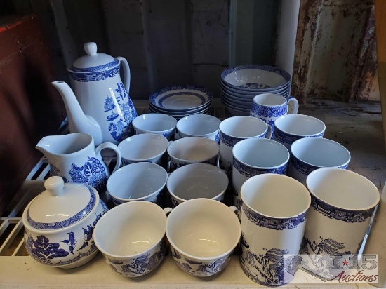 Royal Guthbertson Tea Set