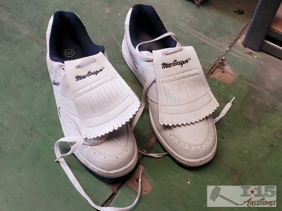 Size 10... Mac Gregor Golf Shoes