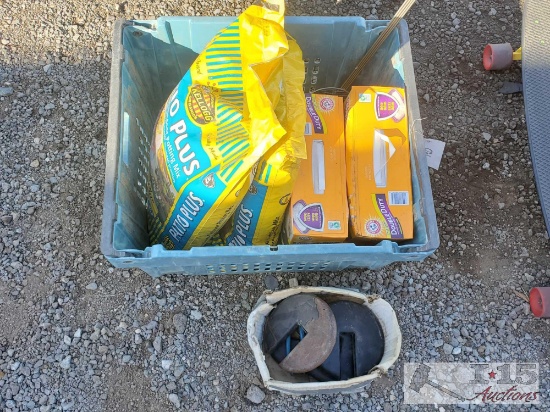 2 Arm & Hammer 20 Pound Cat Litter & More