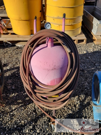 Rolling Tank with Guage and Hose