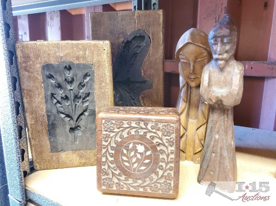 Wooden Decorations and Figurines