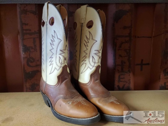 Chemical and Oil Resistant Cowboy Boots
