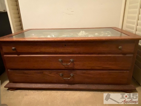 Display Table with Drawers