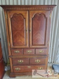 Univeral Bedroom Furniture, Armire Dresser