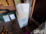 Nineteen Plastic Toets With Lids