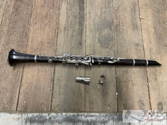 Normandy Clarinet and Accessories