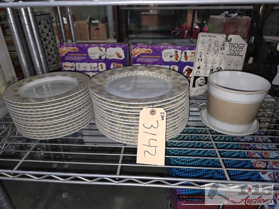 Dansk Designs Dishware Collection