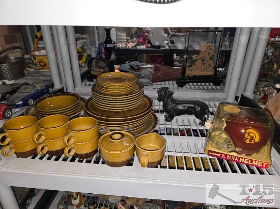 Lugano Stoneware Set and Decorations