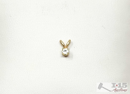 14k Diamond Pendant. .22g