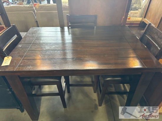 dining room table with 3 chairs