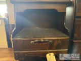 2 night stands cabin with 7 drawers dresser with 5 drawers