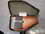 Oscar Schmidt Autoharp Model 15 EBH/R with Case