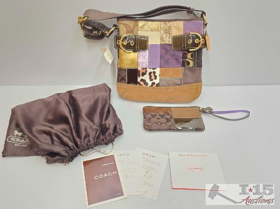 Coach Purse with Wristlet Clutch Purse