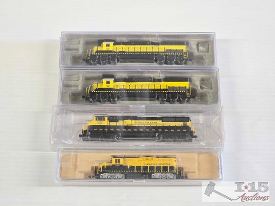 (4) N Scale Locomotive Model Trains