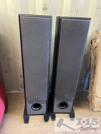 (2) Yamaha Speakers