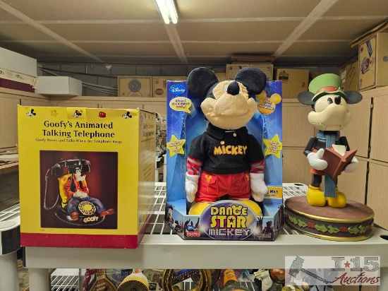 Goofy Telephone Dance Star Mickey and Wooden Mickey