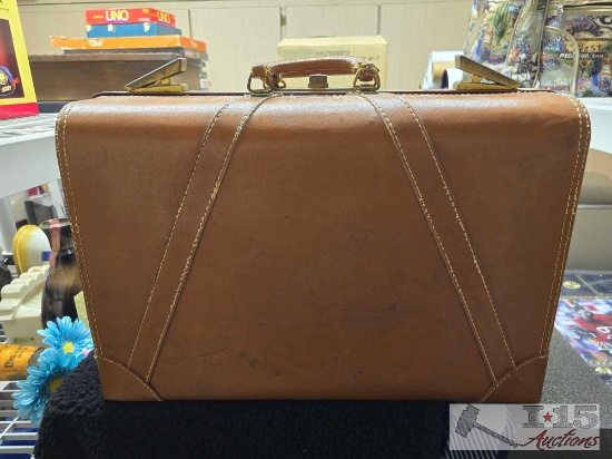 Churchill Suitcase