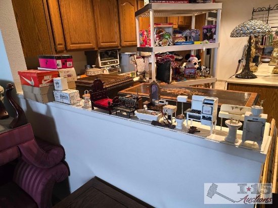 Vintage Dollhouse Furniture and Accessories