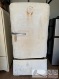 Vintage Norge Fridge