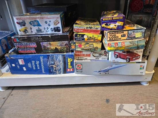 (13) Scale Model Kits and Fortress America Tabletop Game