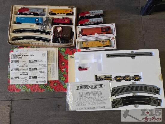 (9) Bachmann HO Scale Model Trains