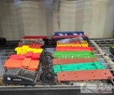 (18) Lionel Model Trains