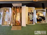 (4) Dolls