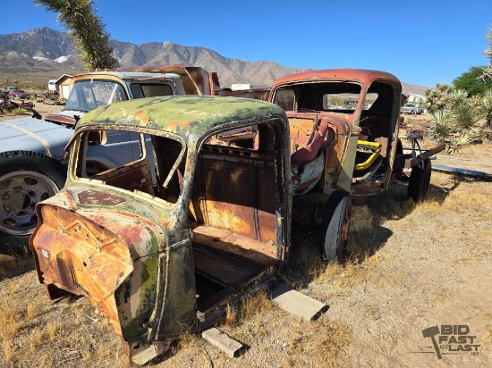 1935 Ford Cab and Ford truck