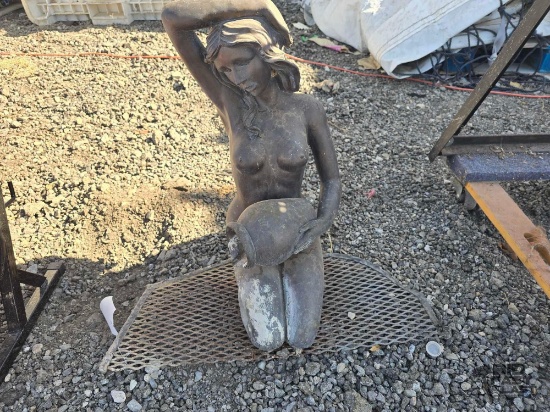Water Fountain Statue