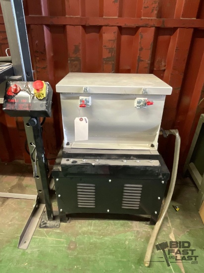 Vibratory Tumbler