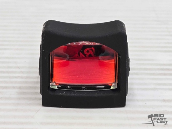 Trijicon Sight and Case