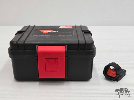 Trijicon Sight SRO and Case