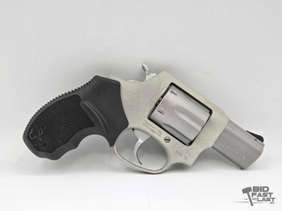 NEW!!! Taurus 856 Ultralite Double Action .38 Special Revolver