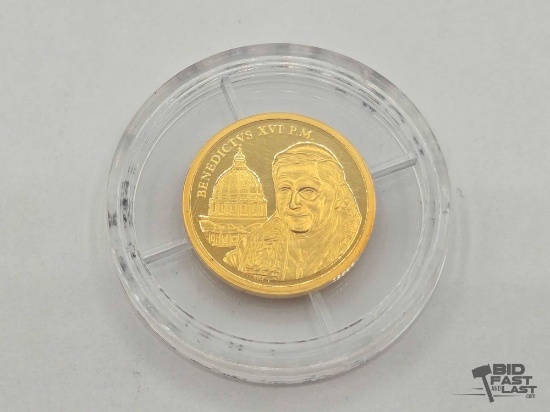 .585 Gold 2005 Pope Benedict XVI in Gold