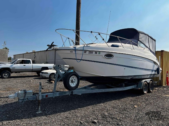 2004 Maxum Vessel with EZ Loader Boat TEZB Trailer