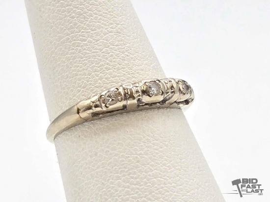 14k Gold 3 Diamond Center Ring, 1.75g